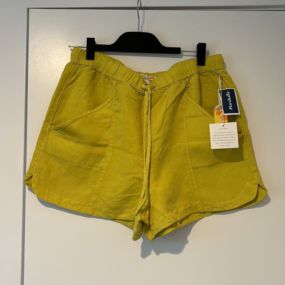 C&C California Women's Green Shorts